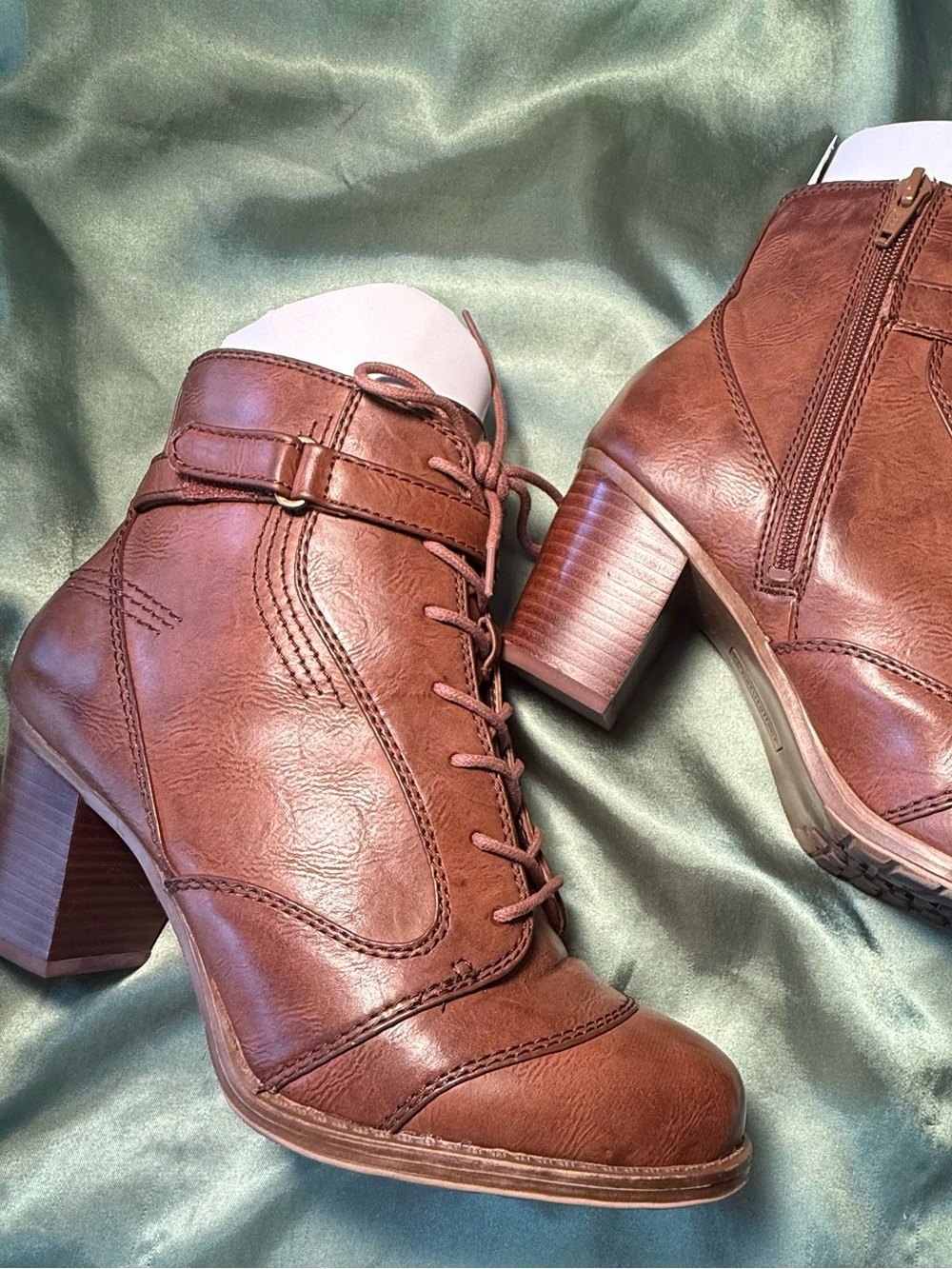 Naturalizer Cognac Ankle Boots